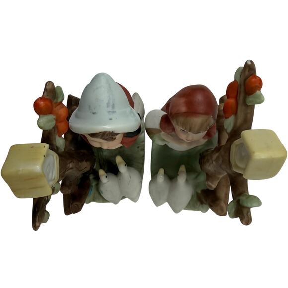 Vintage Taiwan Boy & Girl Figurine Set with Geese Farm Scene Porcelain 1980s - Picture 8 of 8